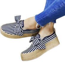 Load image into Gallery viewer, Laamei Autumn Women Flats Shoes Platform Sneakers Slip